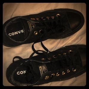 Black converse brand new